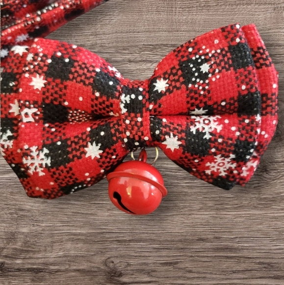 Christmas Plaid Dog Collar w/Rose Gold Buckles & Removable Bowtie w/Bell Size M - Picture 3 of 8